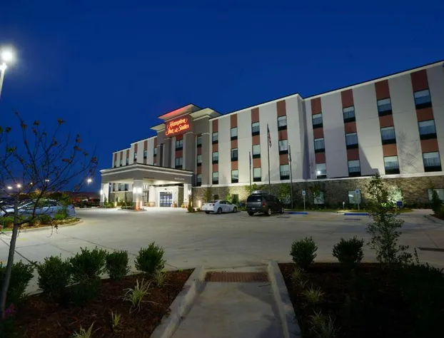 Hampton Inn & Suites Stillwater West hotel detail image 1