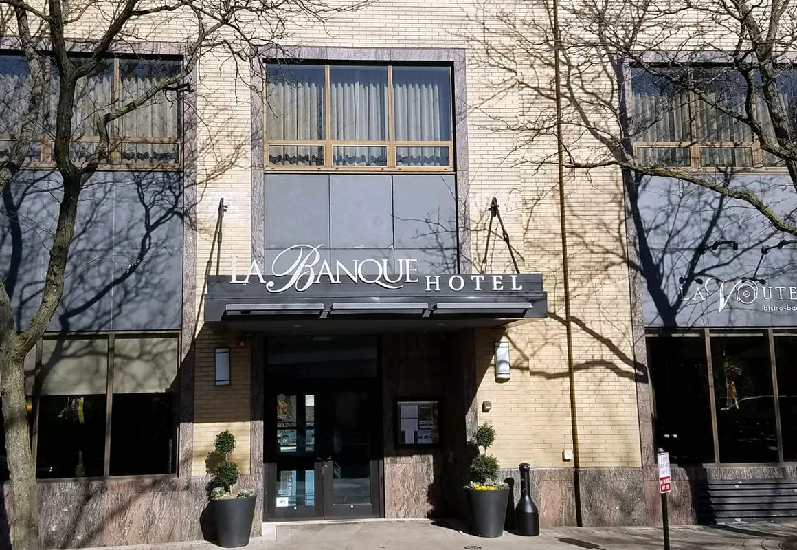 La Banque Hotel hotel hero