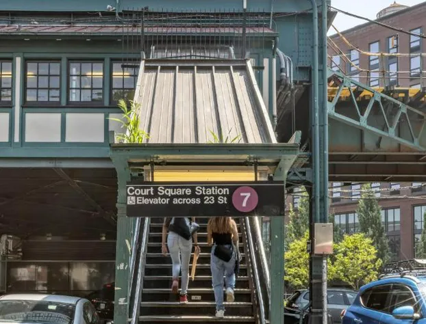 LIC Hotel hotel detail image 4