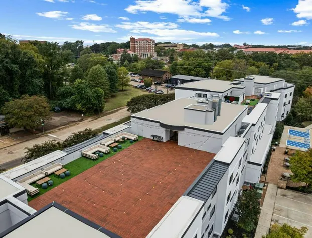 Courtyard by Marriott Oxford hotel detail image 1