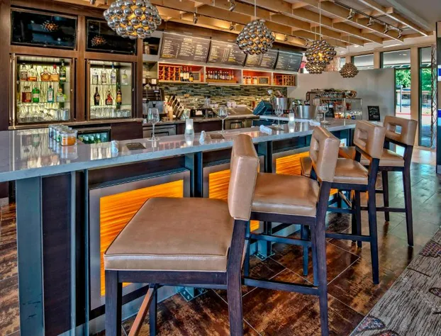 Courtyard by Marriott Oxford hotel detail image 2