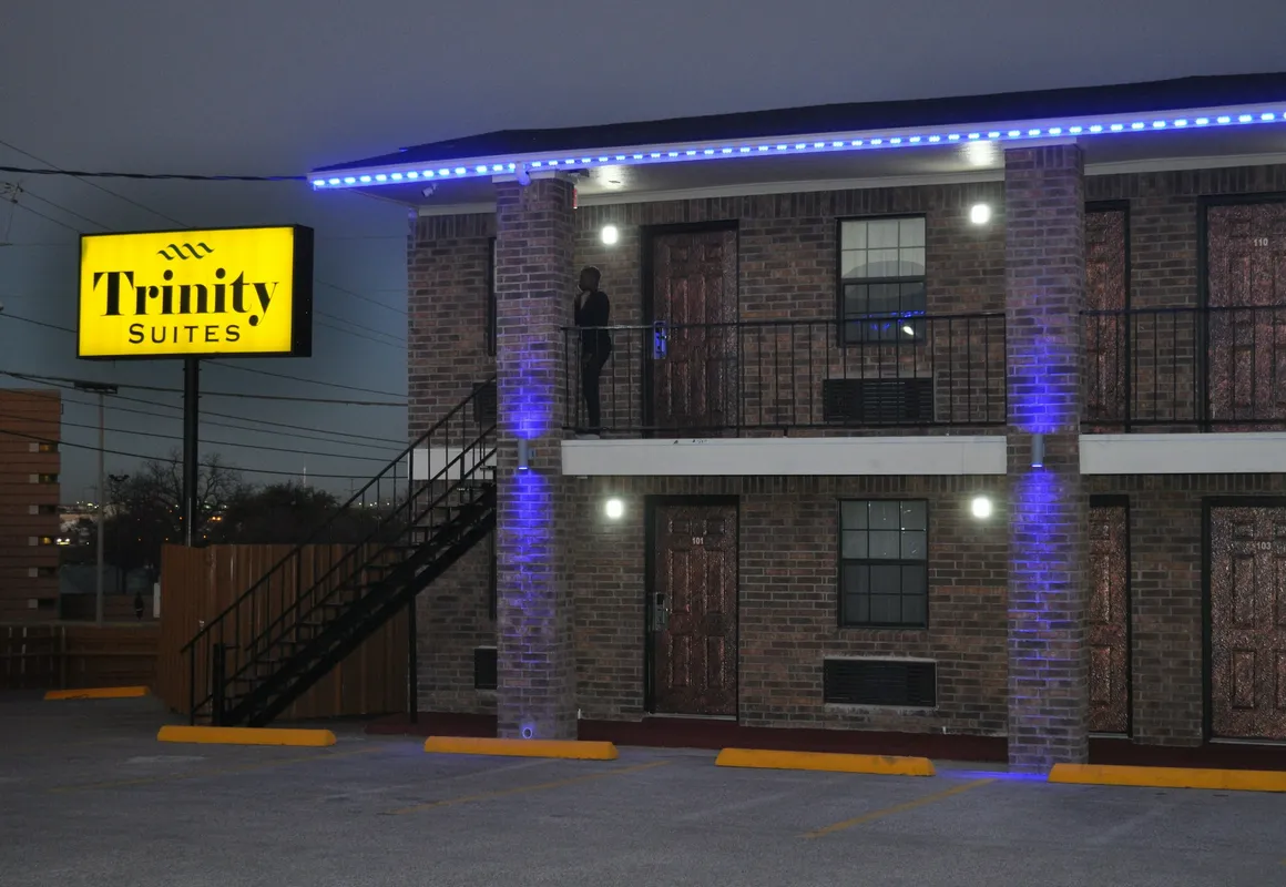 Trinity Suites Downtown Dallas hotel hero