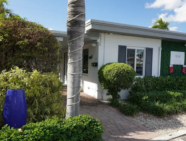 4145 By The Sea Inn & Suites hotel detail image 1