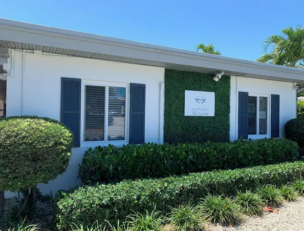 4145 By The Sea Inn & Suites hotel detail image 2