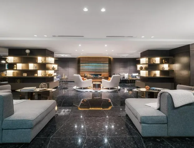 Paradox Vancouver hotel detail image 3