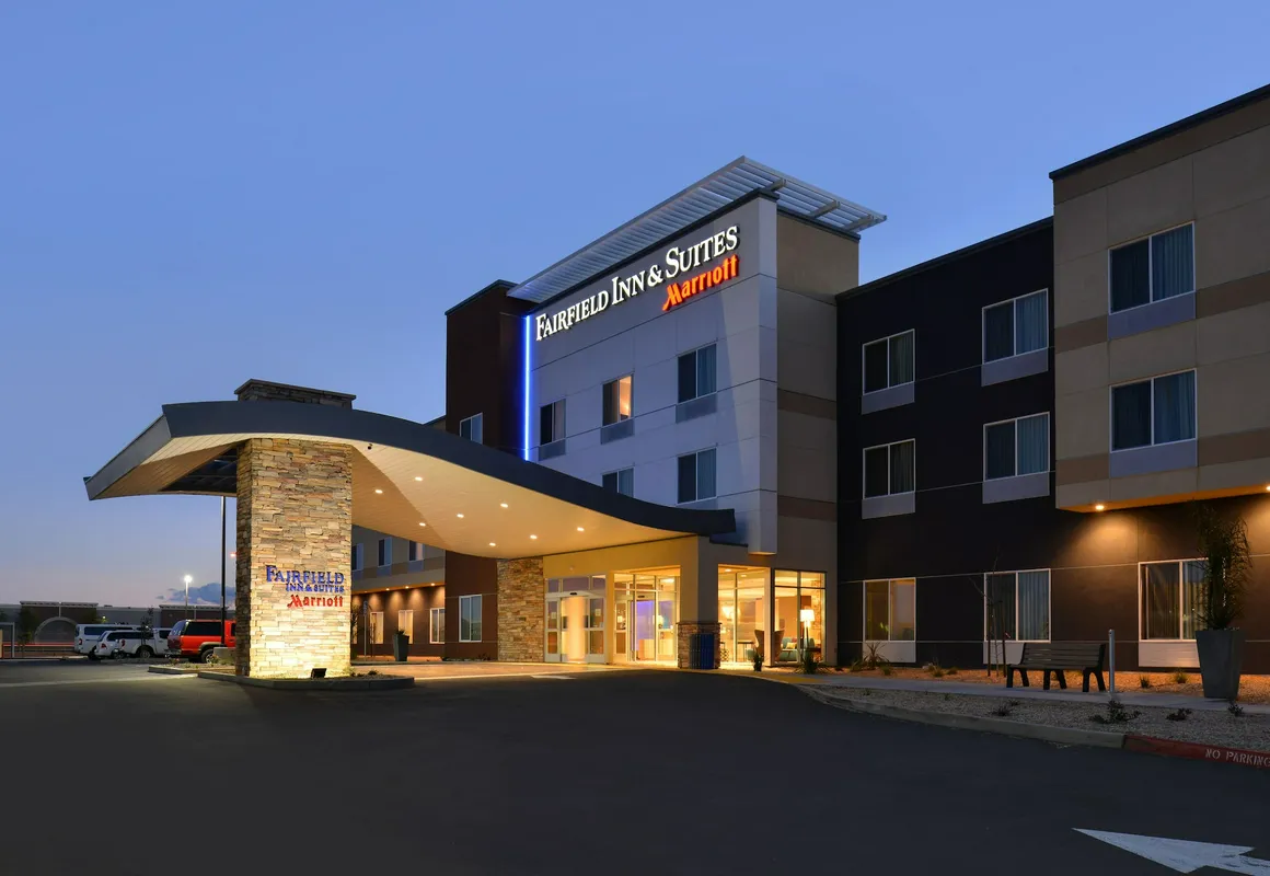 Fairfield Inn & Suites Sacramento Airport Woodland hotel hero