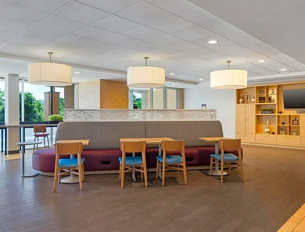 Home2 Suites by Hilton Milwaukee Brookfield hotel detail image 3