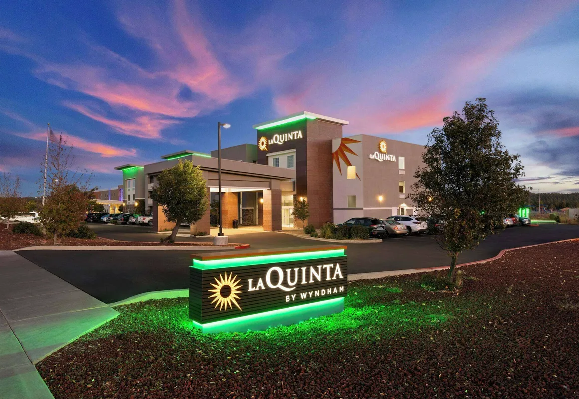 La Quinta Inn & Suites by Wyndham Williams-Grand Canyon Area hotel hero