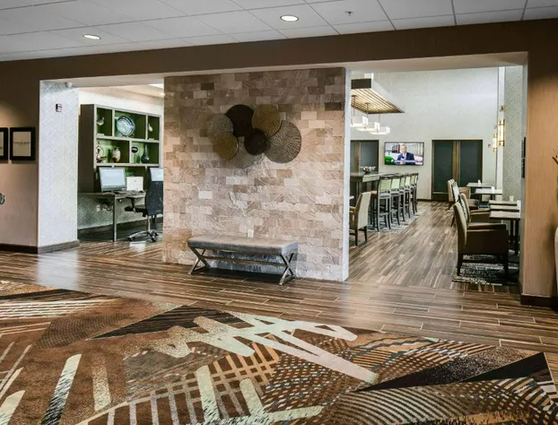 Hampton Inn & Suites Hudson hotel detail image 4