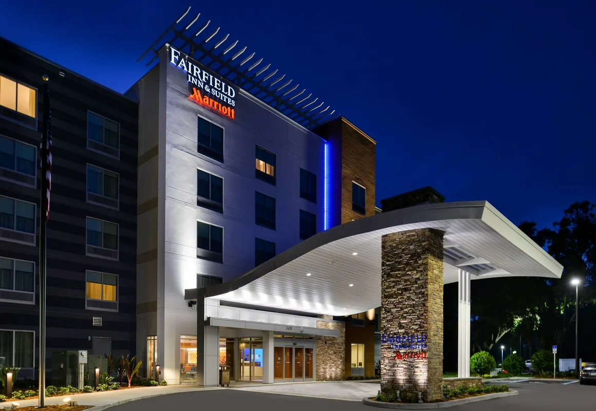 Fairfield Inn & Suites by Marriott Orlando East/UCF Area hotel hero