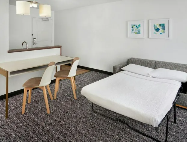 TownePlace Suites by Marriott Detroit Troy hotel detail image 3