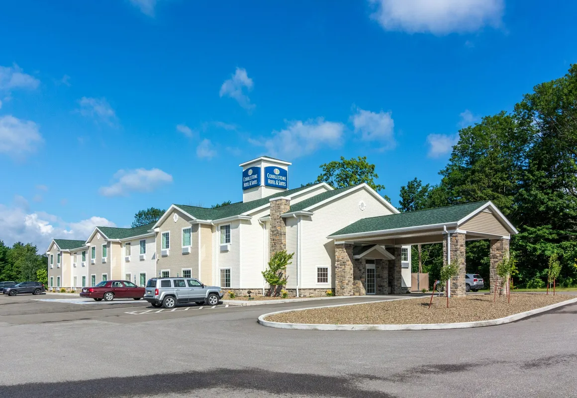 Cobblestone Hotel & Suites - Harborcreek hotel hero