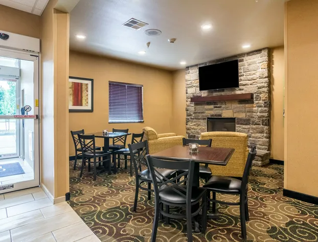 Cobblestone Hotel & Suites - Harborcreek hotel detail image 3