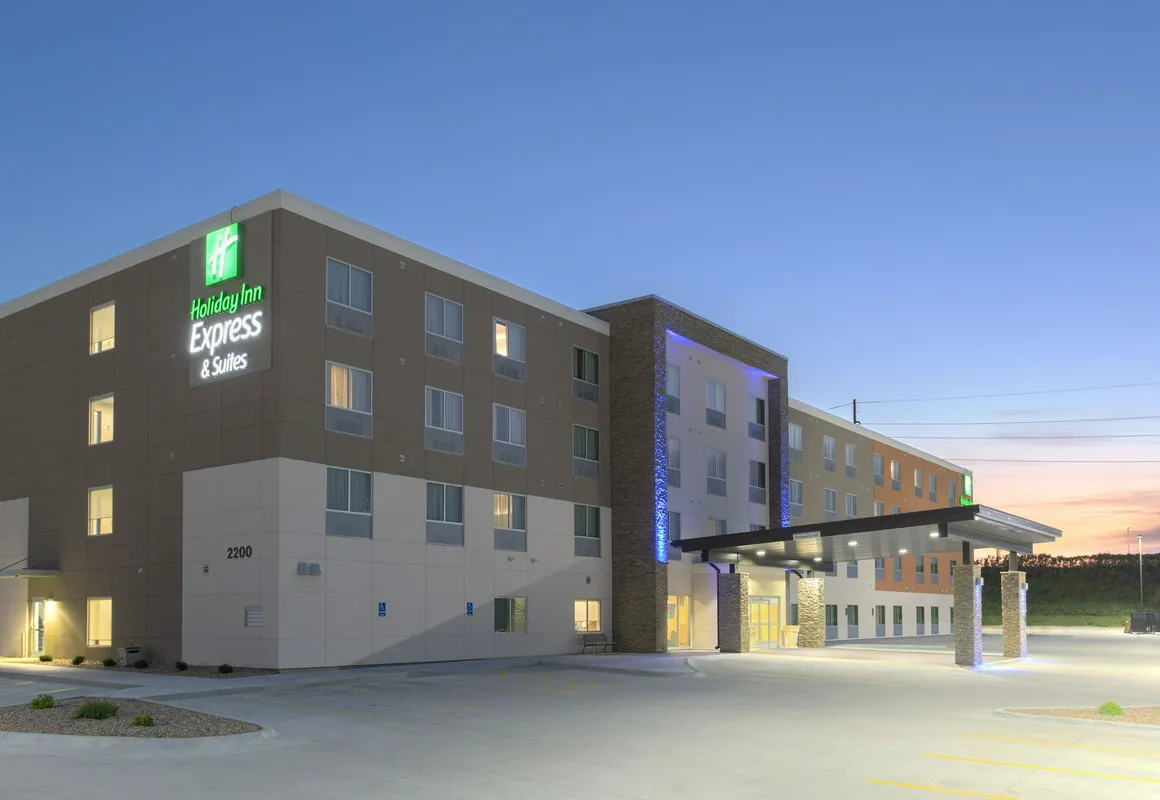 Holiday Inn Express and Suites Lincoln I - 80 by IHG hotel hero