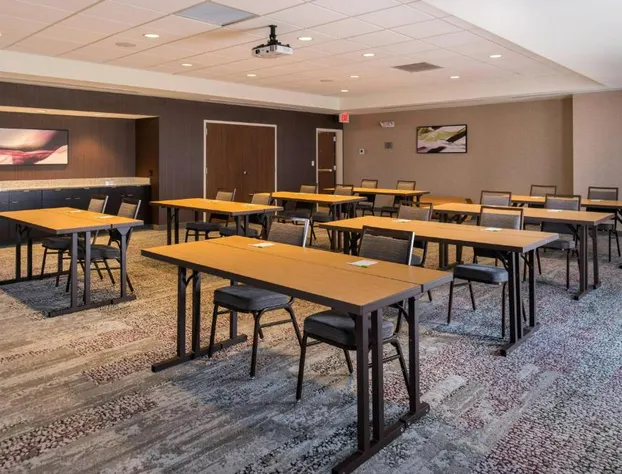 Courtyard by Marriott Elmira Horseheads hotel detail image 2