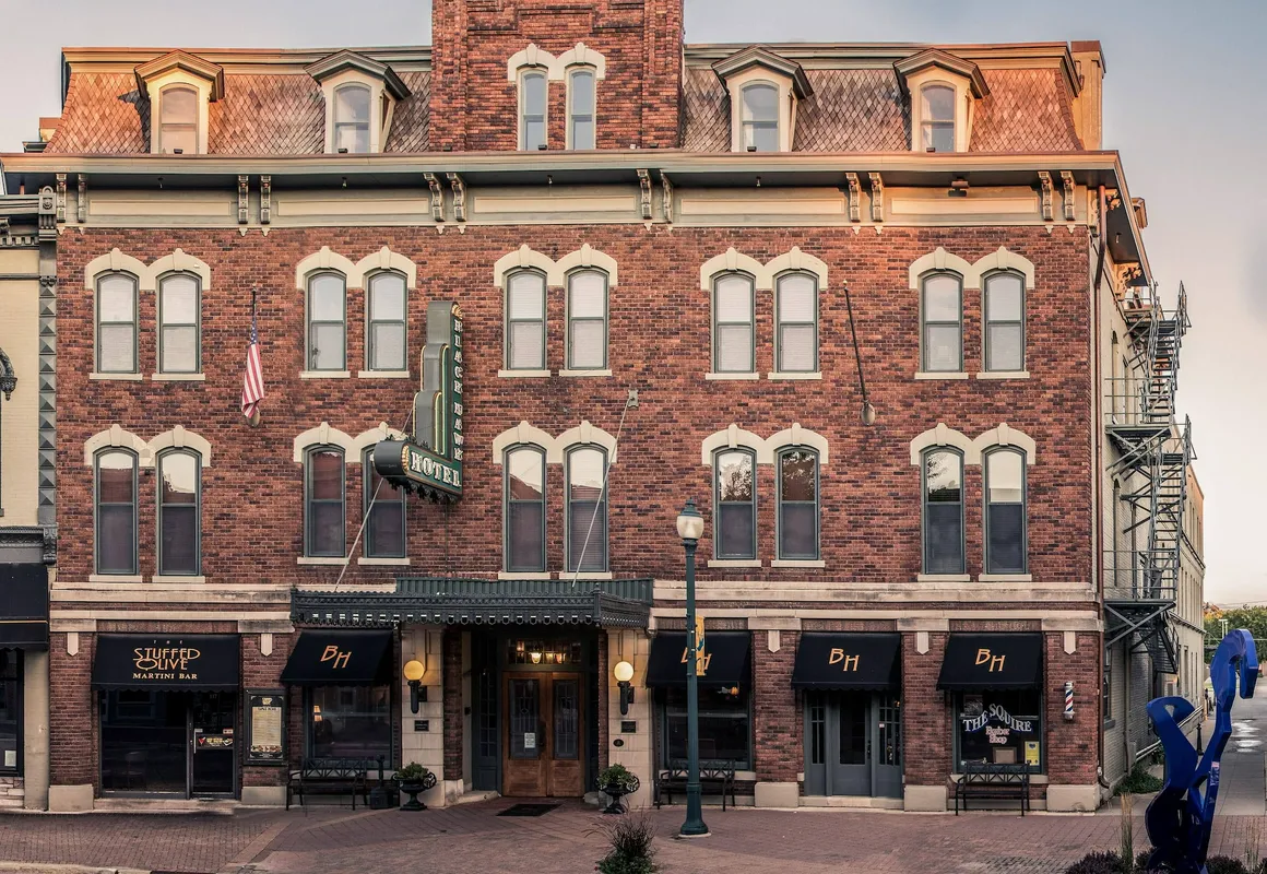 The Black Hawk Hotel hotel hero