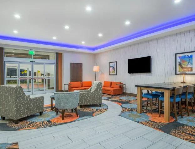 Holiday Inn Express & Suites Stillwater - University Area by IHG hotel detail image 2