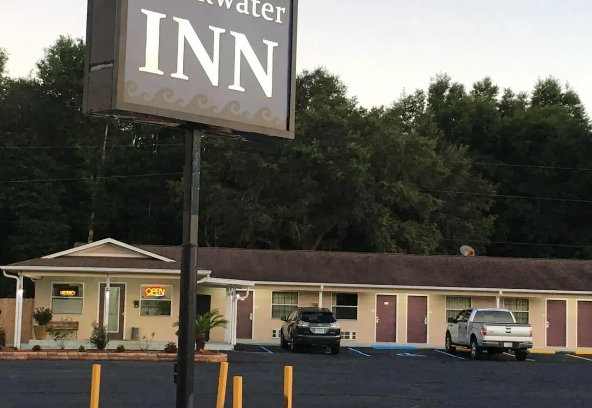 Blackwater Inn hotel hero