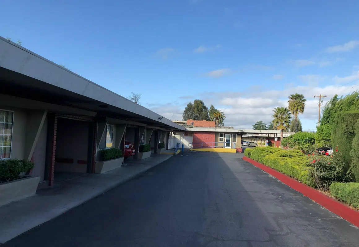 Casa Linda Motel hotel hero