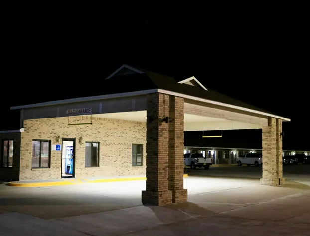 Heritage Inn & Suites hotel detail image 3