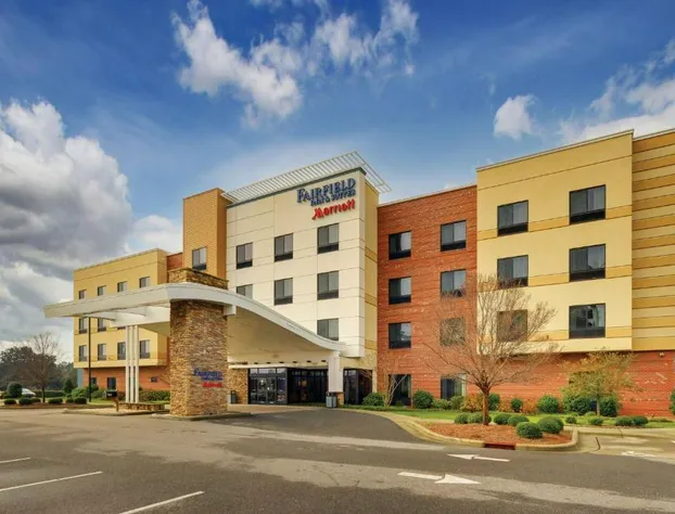Fairfield Inn & Suites Dunn I-95 hotel detail image 1