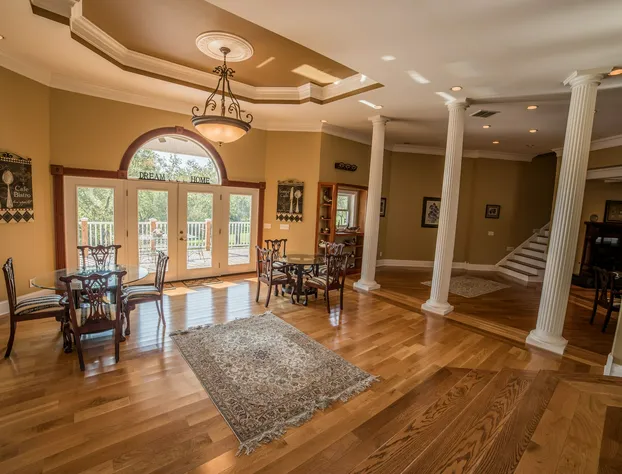 Chateau Annette hotel detail image 2