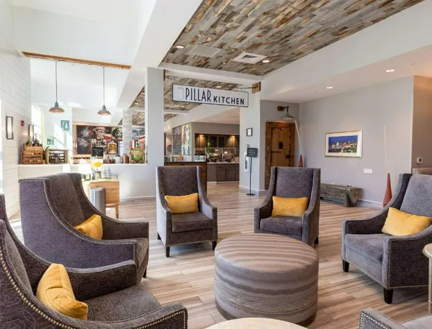 Hilton Garden Inn Asheville Downtown hotel detail image 3