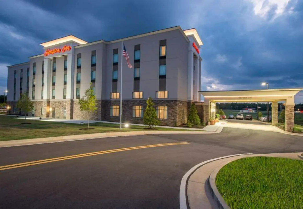 Hampton Inn Waynesboro hotel hero