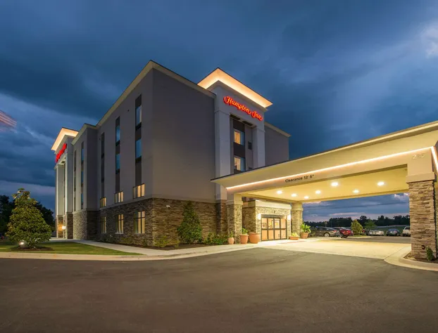 Hampton Inn Waynesboro hotel detail image 1