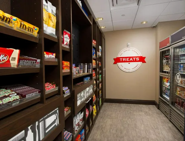 Hampton Inn & Suites Falls Church hotel detail image 2