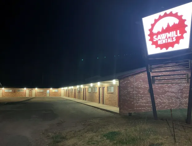 Sawmill Lodges Motel hotel detail image 1