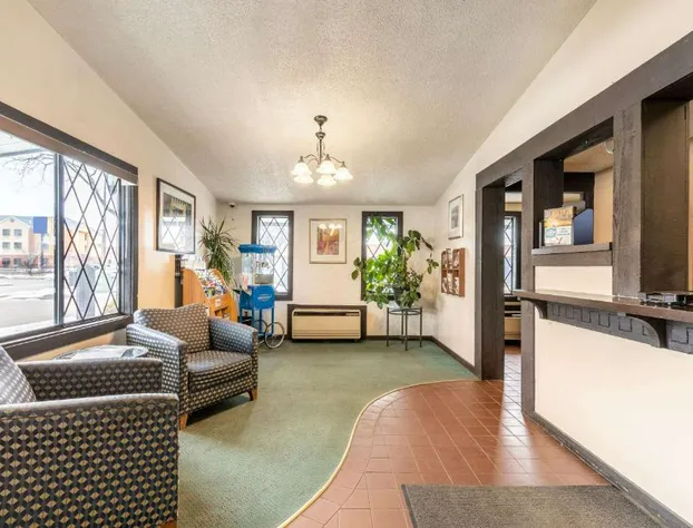 Value Inn Kenosha I-94 - Exit 344 hotel detail image 2