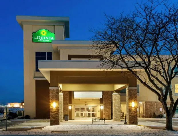 La Quinta Inn & Suites by Wyndham York hotel detail image 2