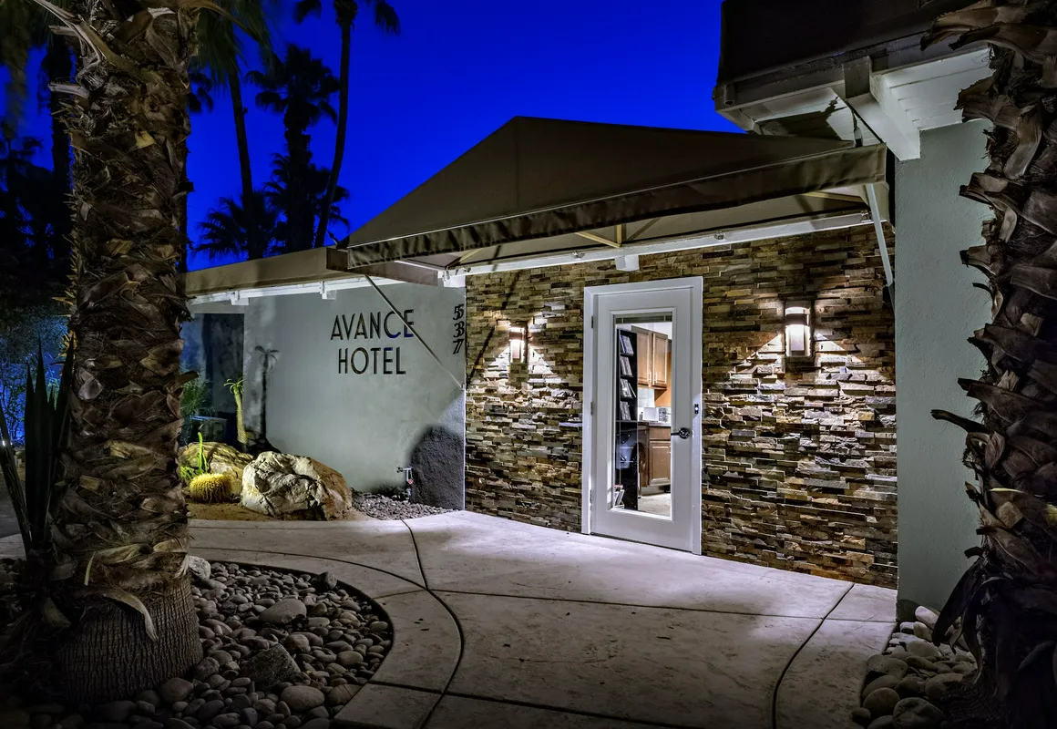 Avance Hotel hotel hero