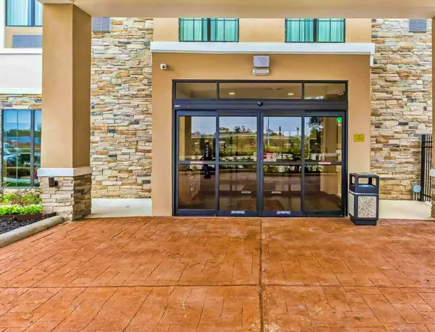 Comfort Suites Houston I45 North hotel detail image 3