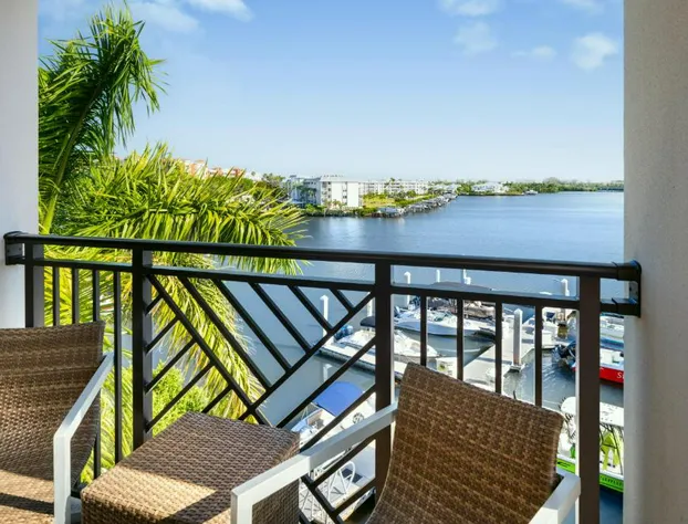 Hyatt House Naples/5th Avenue hotel detail image 2