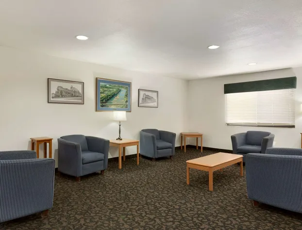 Travelodge by Wyndham Belen hotel detail image 3