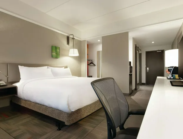 Hilton Garden Inn Calgary Downtown hotel detail image 4