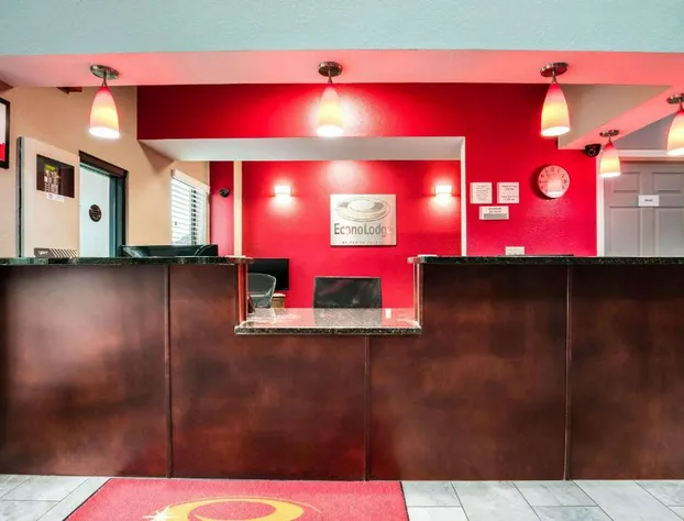 Econo Lodge Forrest City I-40 hotel detail image 3