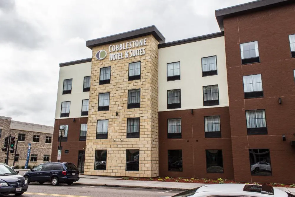 Cobblestone Hotel & Suites – Chippewa Falls hotel hero