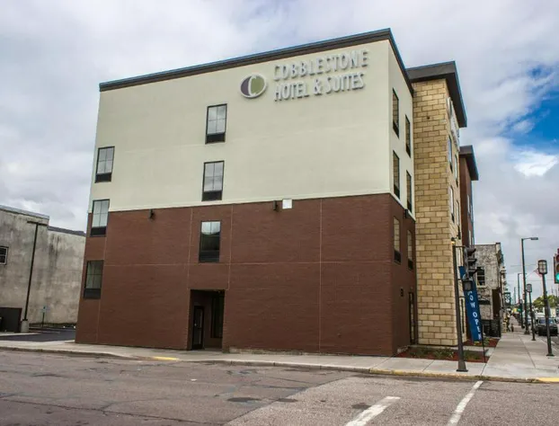 Cobblestone Hotel & Suites – Chippewa Falls hotel detail image 4