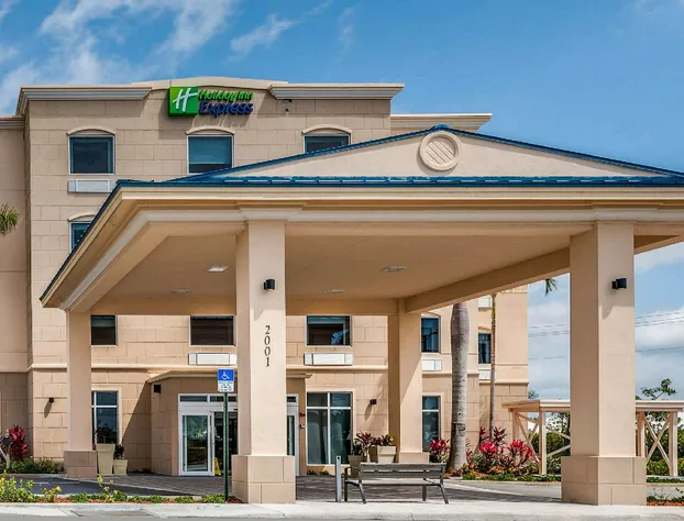 Holiday Inn Express & Suites Boynton Beach West by IHG hotel detail image 1