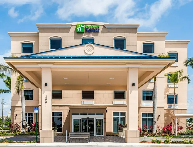 Holiday Inn Express & Suites Boynton Beach West by IHG hotel detail image 3