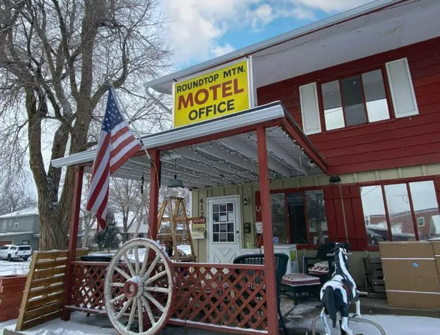 Roundtop Mountain Vista - Cabins and Motel hotel detail image 2