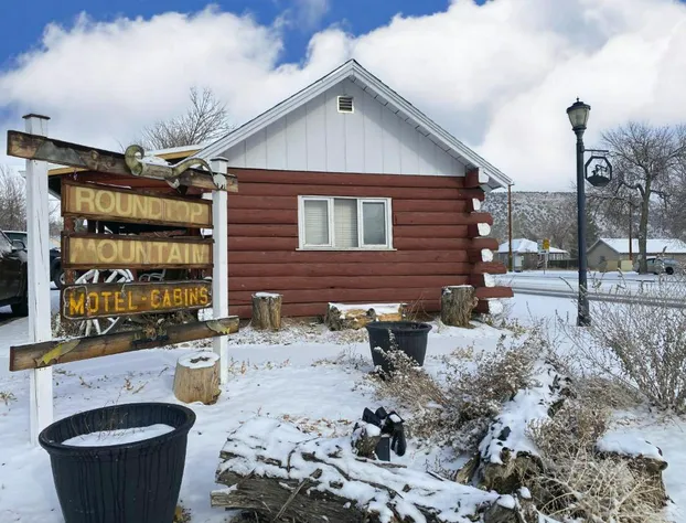 Roundtop Mountain Vista - Cabins and Motel hotel detail image 4
