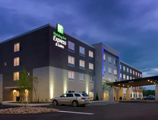 Holiday Inn Express & Suites Altoona by IHG hotel detail image 1