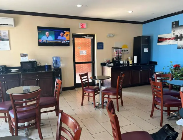 Days Inn by Wyndham Alva hotel detail image 3