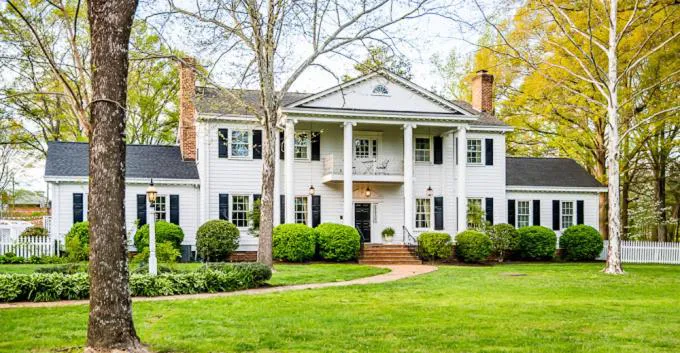 The Virginia Cliffe Inn hotel hero