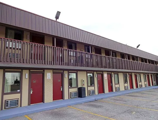 Red Roof Inn Indianapolis - Castleton hotel detail image 1
