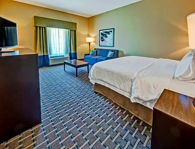 Hampton Inn Indianola hotel detail image 4